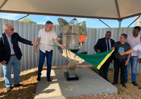 Lançamento da Pedra Fundamental marca início das obras do prédio da