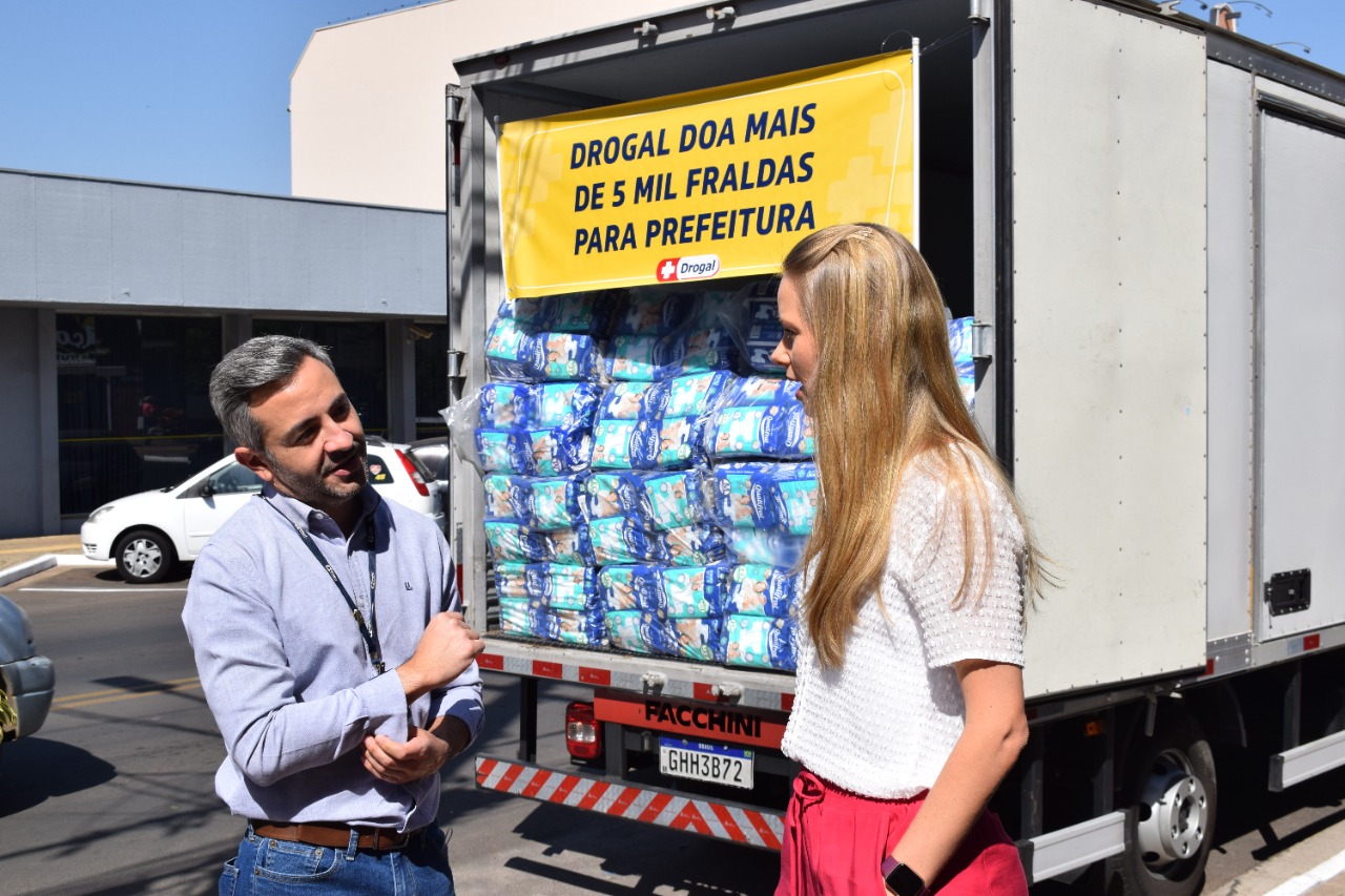 Rede Drogal inaugura 1ª unidade em Holambra e faz doação de 5 mil fraldas  geriátricas para Prefeitura ‹ O Regional